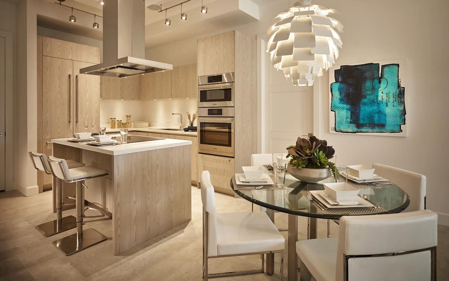 TOWER 155 photo 6